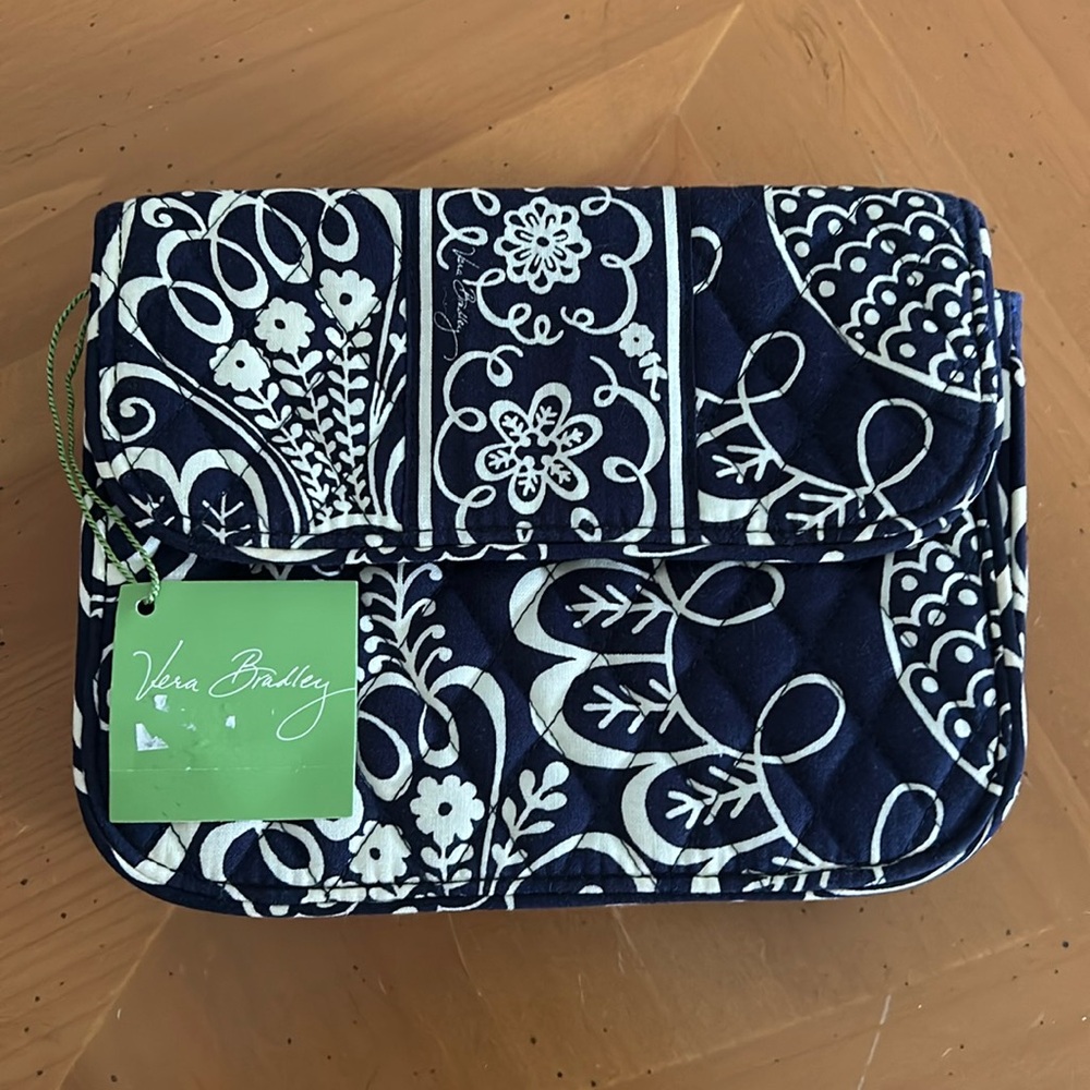 Vera Bradley crossbody bag. NWT.
